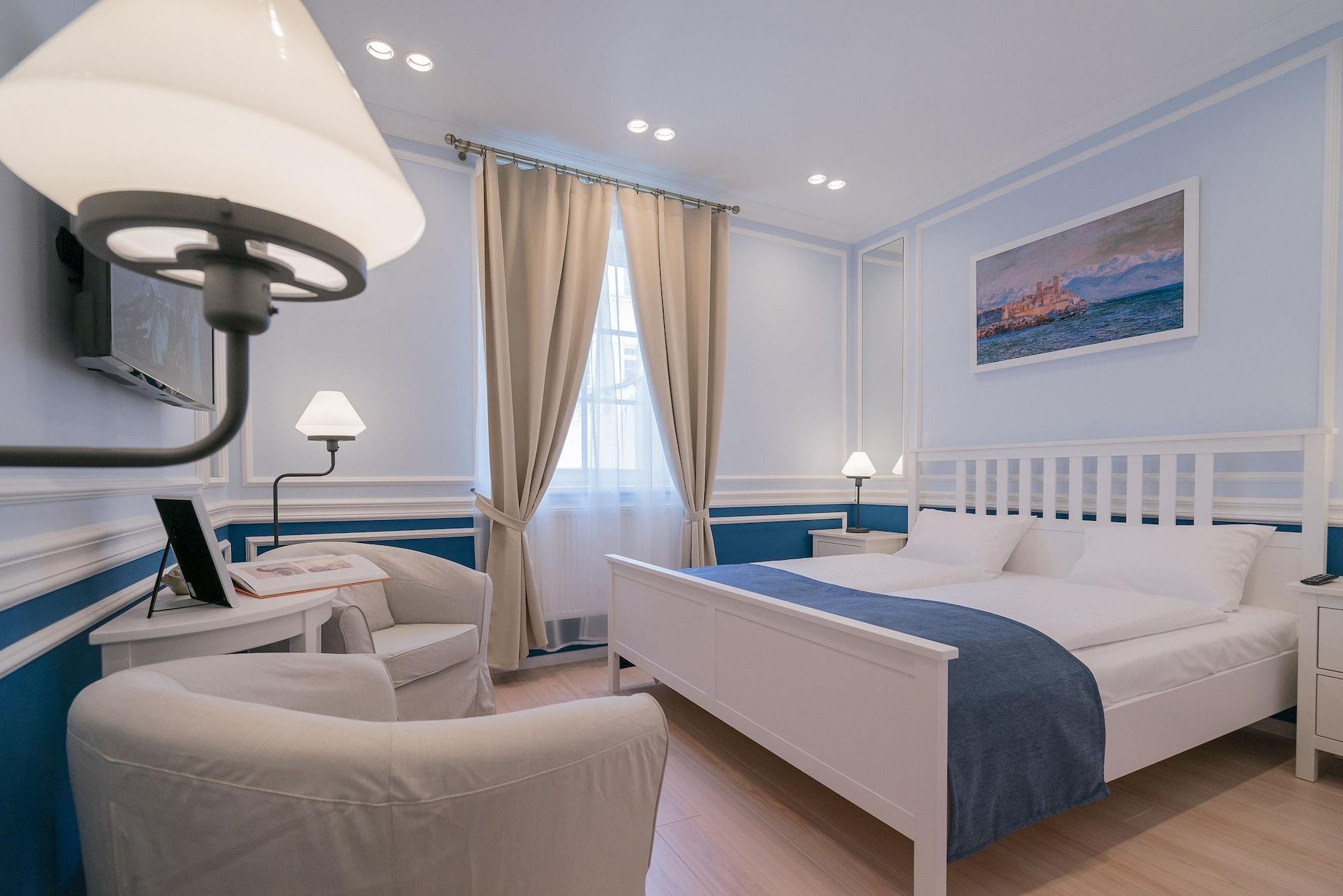 Revelton Suites Karlovy Vary Exterior foto