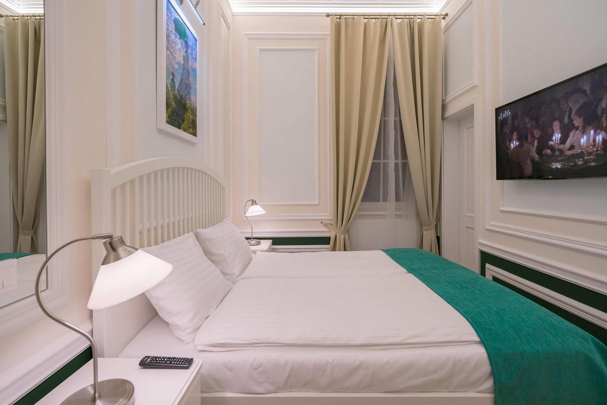 Revelton Suites Karlovy Vary Exterior foto