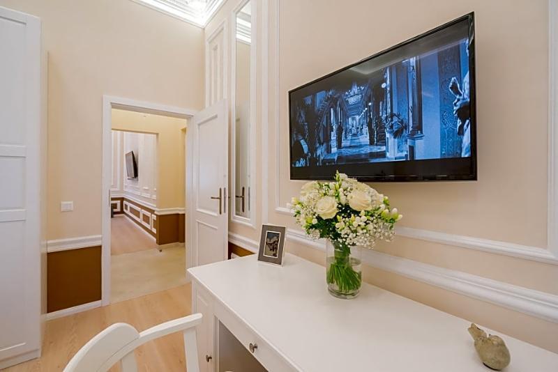 Revelton Suites Karlovy Vary Exterior foto